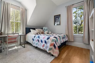 15 Sterling St, Newton, MA 02465 - Photo 21