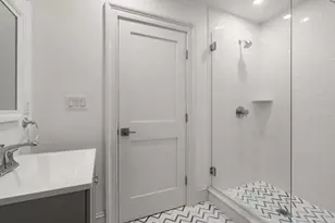 15 Sterling St, Newton, MA 02465 - Photo 25