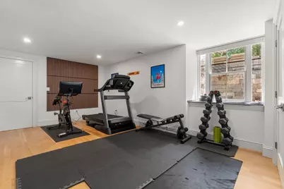 15 Sterling St, Newton, MA 02465 - Photo 29