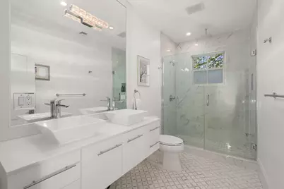 15 Sterling St, Newton, MA 02465 - Photo 17