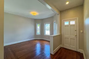 123-125 Laurel St, Malden, MA 02148 - Photo 5