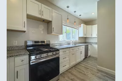 123-125 Laurel St, Malden, MA 02148 - Photo 21