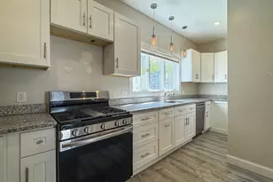 123-125 Laurel St, Malden, MA 02148 - Photo 21