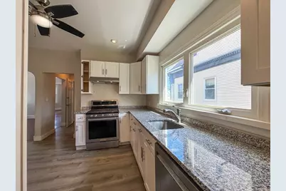 123-125 Laurel St, Malden, MA 02148 - Photo 13