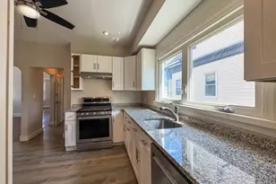 123-125 Laurel St, Malden, MA 02148 - Photo 13