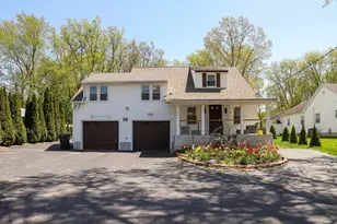 11 Hampton St, Auburn, MA 01501 - Photo 1