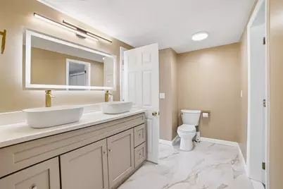 11 Hampton St, Auburn, MA 01501 - Photo 29