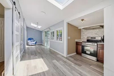 11 Hampton St, Auburn, MA 01501 - Photo 15