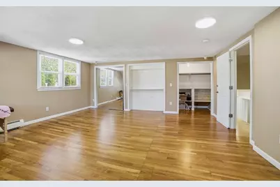 11 Hampton St, Auburn, MA 01501 - Photo 27