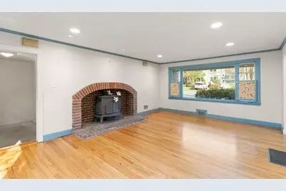 4 Strout Ave, Lynnfield, MA 01940 - Photo 11