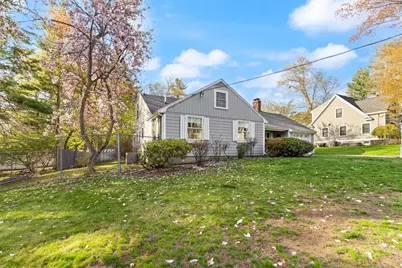 4 Strout Ave, Lynnfield, MA 01940 - Photo 3