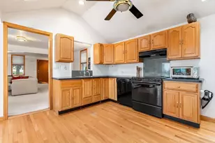 88 Rockland St, Boston, MA 02132 - Photo 15