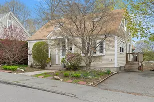 64 High St, Rockport, MA 01966 - Photo 3