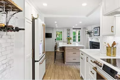 5 Great Rd, Bedford, MA 01730 - Photo 5