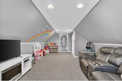 423 Textile Ave, Dracut, MA 01826 - Photo 23