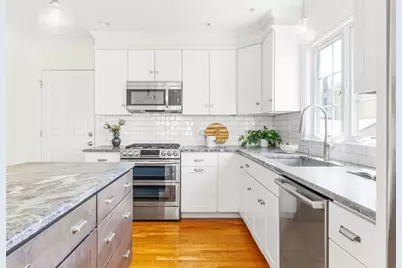 60-62 Maynard St #1, Arlington, MA 02474 - Photo 7