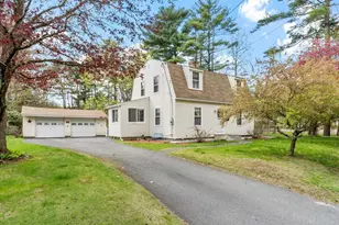 464 Pinedale Ave, Athol, MA 01331 - Photo 1