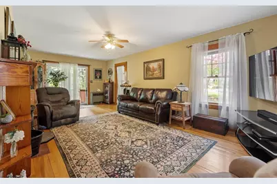 464 Pinedale Ave, Athol, MA 01331 - Photo 15