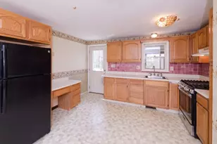 713 Bridge St, East Bridgewater, MA 02333 - Photo 5