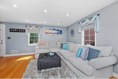 23 Pierce Rd #23, Watertown, MA 02472 - Photo 9
