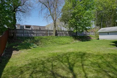 32 Plainfield Ave, Shrewsbury, MA 01545 - Photo 27