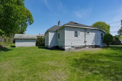 32 Plainfield Ave, Shrewsbury, MA 01545 - Photo 3