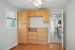 32 Plainfield Ave, Shrewsbury, MA 01545 - Photo 17