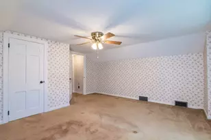 51 Edgewater Rd, Agawam, MA 01001 - Photo 31