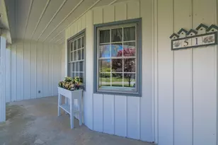 51 Edgewater Rd, Agawam, MA 01001 - Photo 11