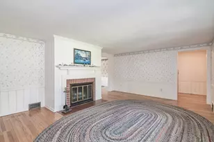 51 Edgewater Rd, Agawam, MA 01001 - Photo 21