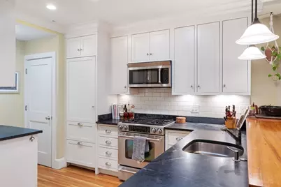 21 Cumberland St #1, Boston, MA 02115 - Photo 3