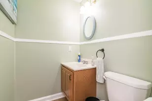 90 Plantation Dr, Agawam, MA 01001 - Photo 9