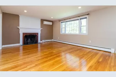 4 Clearview Dr, Milford, MA 01757 - Photo 5