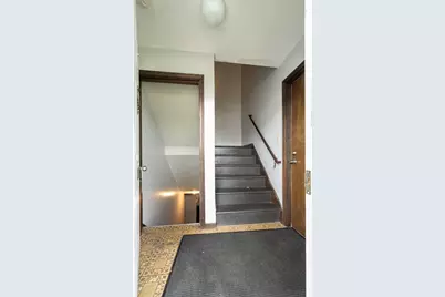60 N East St, Holyoke, MA 01040 - Photo 13