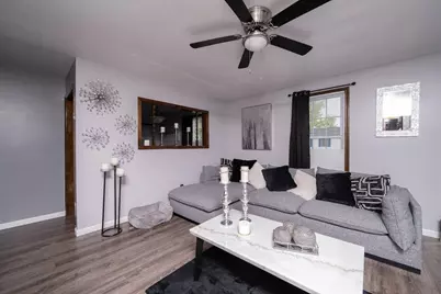 60 N East St, Holyoke, MA 01040 - Photo 7