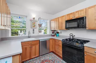 91 Aldrich St, Boston, MA 02131 - Photo 11