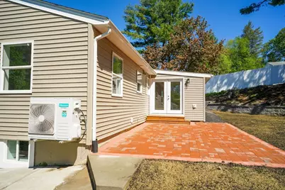 8 Sussex Ln, Worcester, MA 01602 - Photo 35