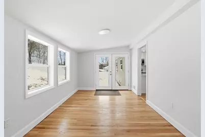8 Sussex Ln, Worcester, MA 01602 - Photo 23