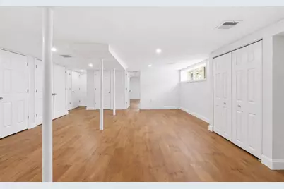 8 Sussex Ln, Worcester, MA 01602 - Photo 27