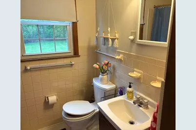 691 E Pleasant St, Amherst, MA 01002 - Photo 11