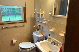 691 E Pleasant St, Amherst, MA 01002 - Photo 11