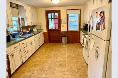 691 E Pleasant St, Amherst, MA 01002 - Photo 3