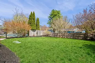 405 Asbury St, Hamilton, MA 01982 - Photo 7