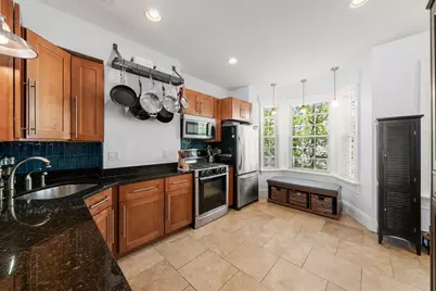 435 W 4th Street #2, Boston, MA 02127 - Photo 7