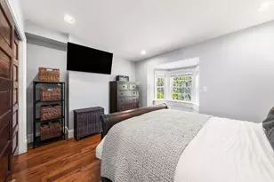 435 W Fourth St, Boston, MA 02127 - Photo 11
