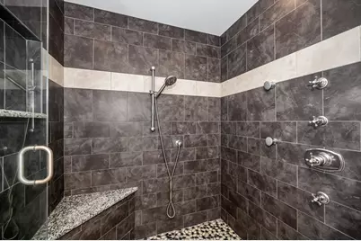 475 Arlington St, Dracut, MA 01826 - Photo 19