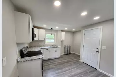 179 Sargeant St, Holyoke, MA 01040 - Photo 11
