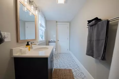 40-42 Swan Street, Malden, MA 02148 - Photo 11