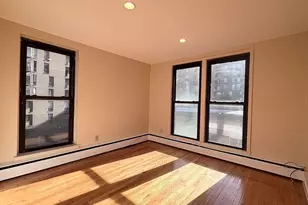 8 Juniper St, Brookline, MA 02445 - Photo 15