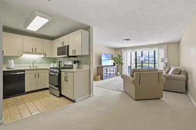 4234 North Main St #208, Fall River, MA 02720 - Photo 3